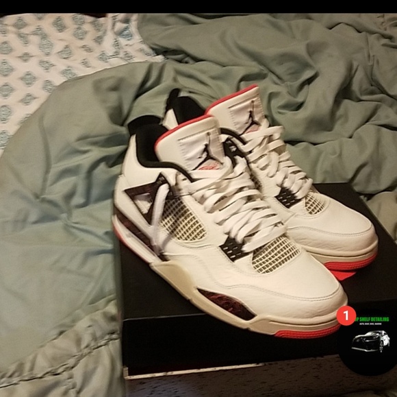 Jordan 4 - Picture 3 of 5